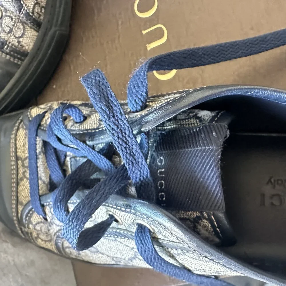 Gucci Navy Blue and Beige GG Canvas Low-Top Sneakers